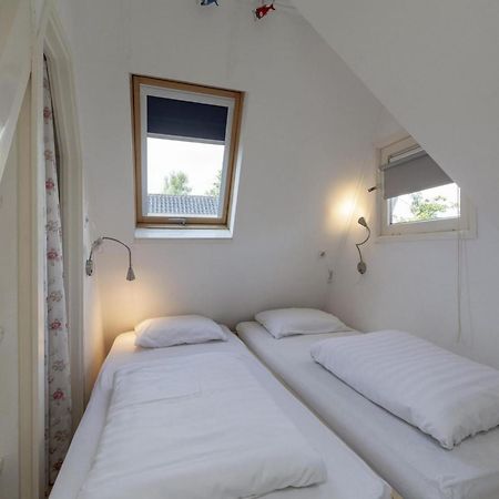 Cozy Holiday Home With Garden Sint Maartensvlotbrug Esterno foto
