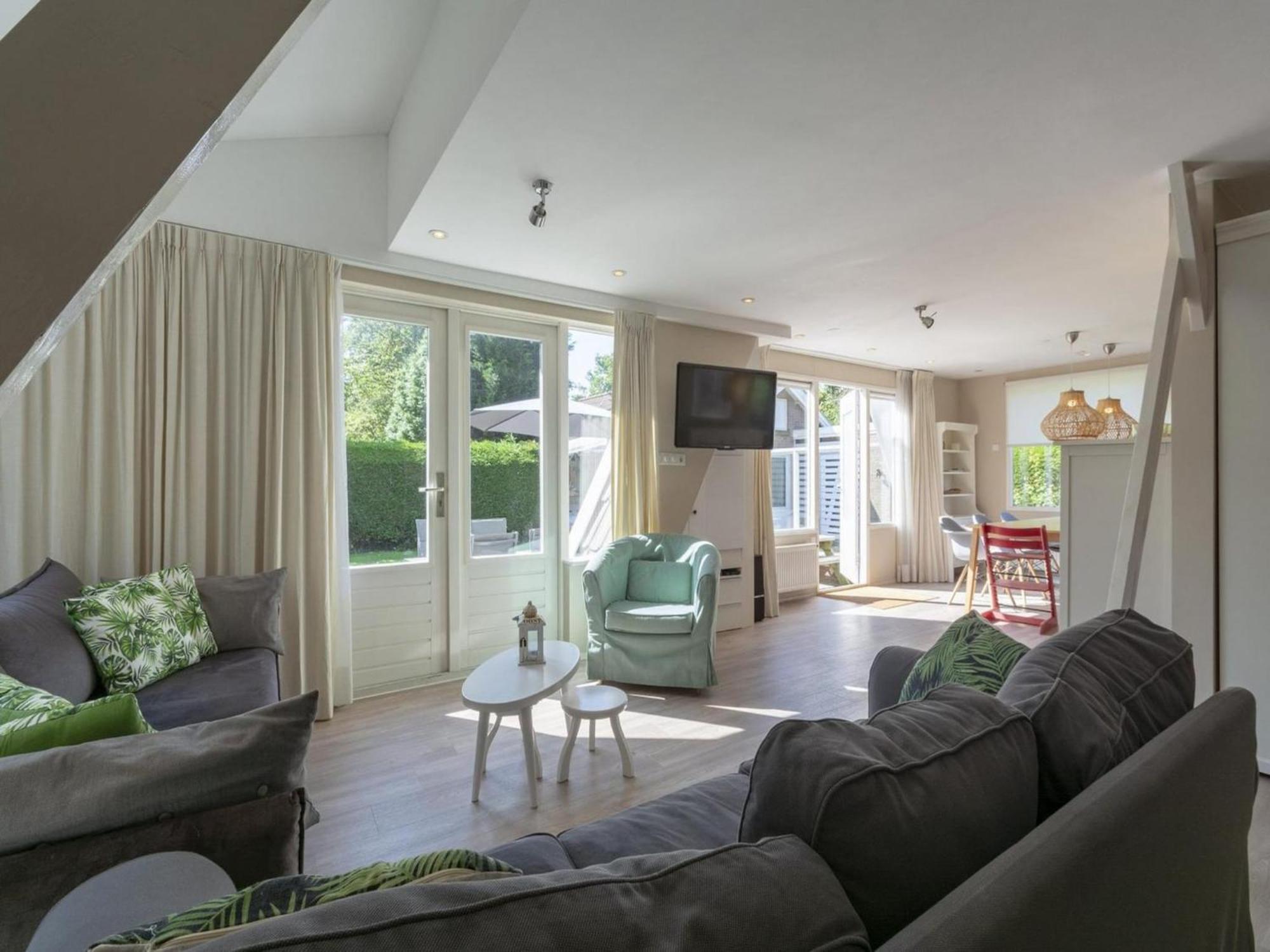 Cozy Holiday Home With Garden Sint Maartensvlotbrug Esterno foto