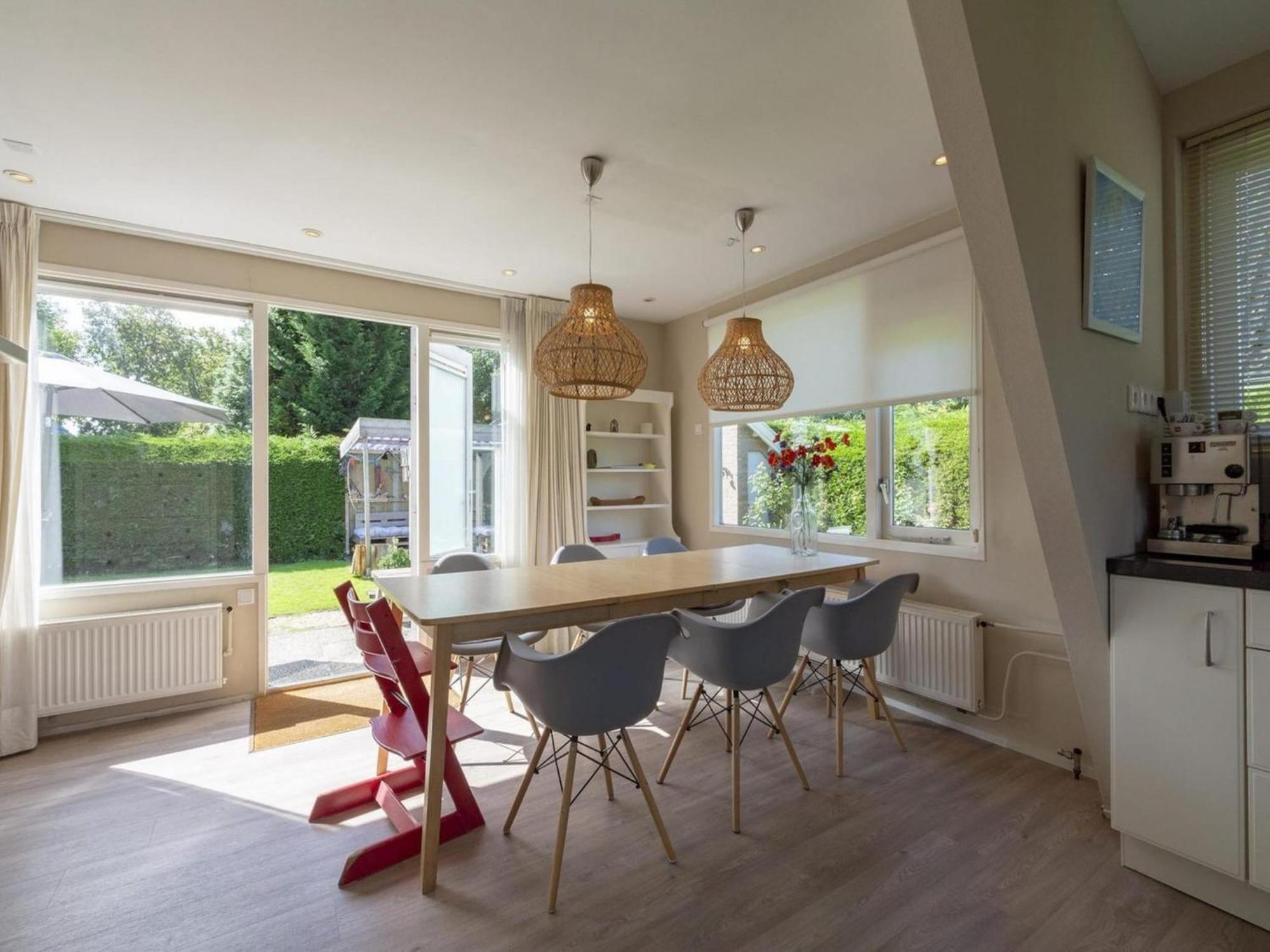 Cozy Holiday Home With Garden Sint Maartensvlotbrug Esterno foto